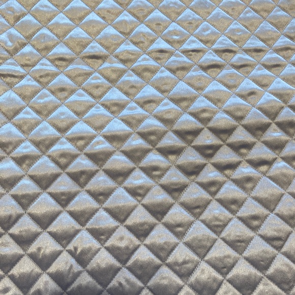 Z Gallery Quilted Table Runner - Picture 3 of 10